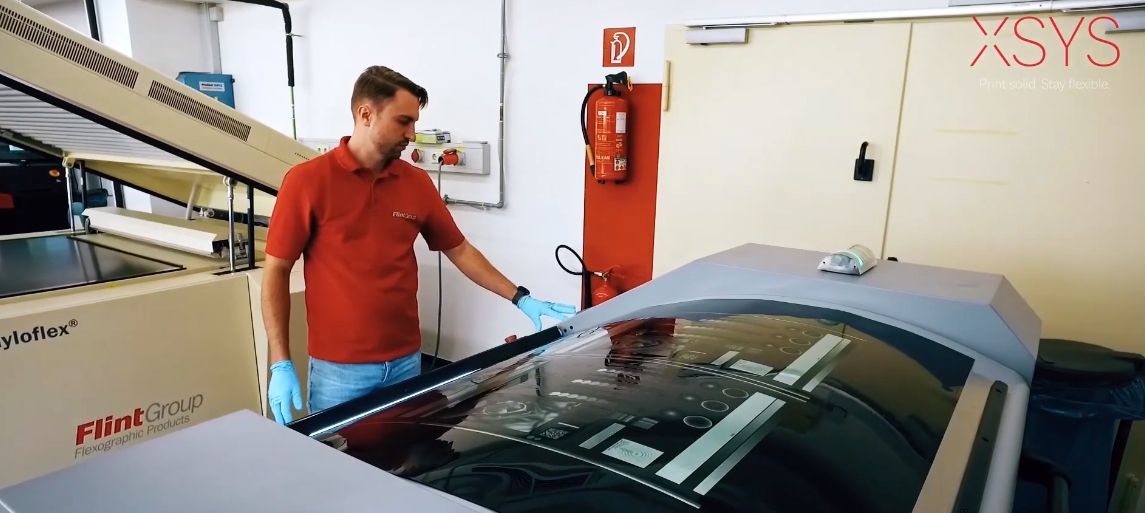 XSYS marque des points dans les installations à distance